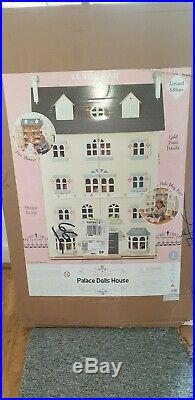 le toy van palace house
