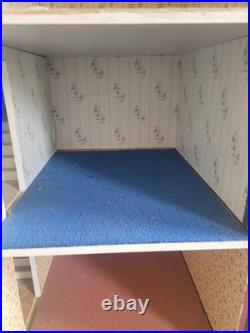 112 Scale Wooden Beeches Georgian-style Dolls House Inc basement. Unfinished