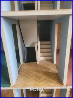 112 Scale Wooden Beeches Georgian-style Dolls House Inc basement. Unfinished