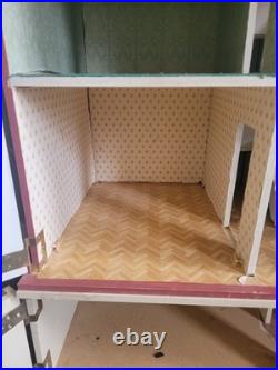 112 Scale Wooden Beeches Georgian-style Dolls House Inc basement. Unfinished