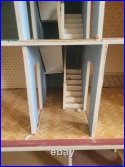 112 Scale Wooden Beeches Georgian-style Dolls House Inc basement. Unfinished