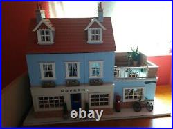 1/12th Scale Collectors Wooden Dolls House/Shop. All accessories included