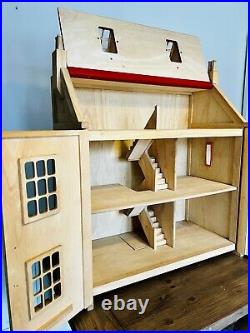 3 Storey Wooden Dolls House With Furniture