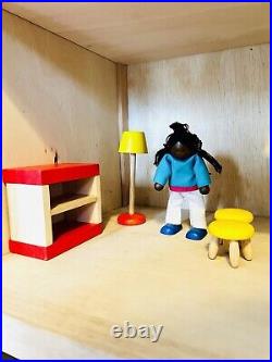 3 Storey Wooden Dolls House With Furniture