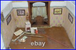 ANTIQUE DOLLHOUSE with BAYON Dolls Living Room Art Nouveau Balustrade 1905