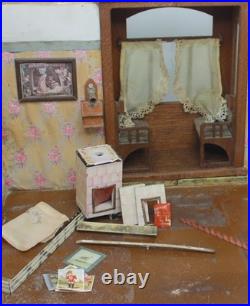ANTIQUE DOLLHOUSE with BAYON Dolls Living Room Art Nouveau Balustrade 1905