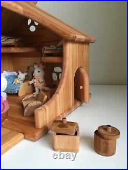 Alder wooden dollhouse with furniture. Waldorf Dollhouse. Scale 124