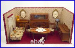 DOLLHOUSE ANTIQUE Equipped-PORCELAIN DOLL-FURNITURE-ACCESSORIES 1920/1930s