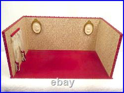 DOLLS HOUSE ANTIQUE Equipped-PORCELAIN DOLL-FURNITURE-ACCESSORIES 1920/1930s