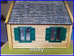 Dolls house / miniature log cabin 112 scale. Wooden, brand new