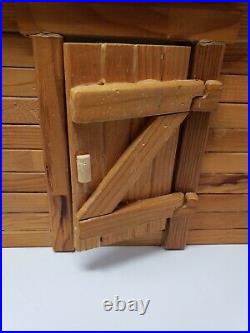 Duracraft Oregon Trail Wooden Log Cabin Dollhouse Assembled/ Furniture/ Figures