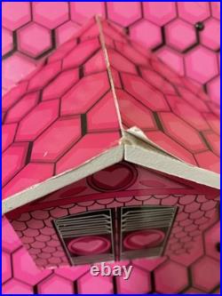 KidKraft Amelia Wooden Dolls House with Furniture and Accessories Included