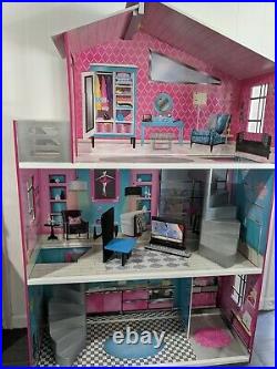KidKraft Breanna Kids Wooden Dollhouse Furniture for Large 18 Inch Dolls (Used)