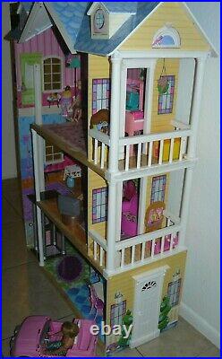KidKraft My Dreamy Sturdy Wooden Doll House with car & 4 dolls