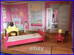 Kidcraft Majestic Mansion Wooden dolls house Including Furniture, Dolls & Shoes