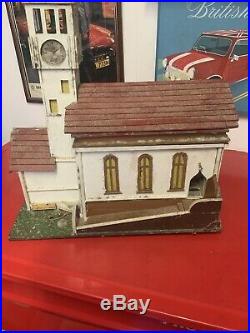 LOFT FIND HANDMADE WOODEN FRET WORK MODEL CHURCH, WITH, LIGHTS, MUSIC, PEOPLE 1950s