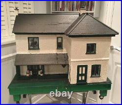 Large Wooden Victorian Dolls House