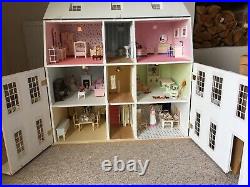 Large wooden dolls house with electric lights 100s Of Equipment. Christmas