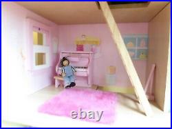 Le Toy Van Mayberry Manor Wooden Dolls House (H118) plus 4 x Furniture Sets