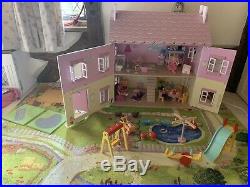 Le Toy Van Sophie's Large Wooden Doll House