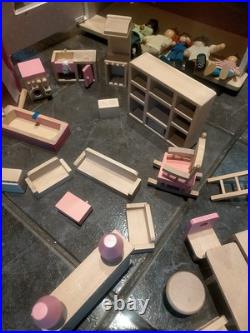 Le Van Toy 3 Storey Children's Dolls House With Bundle x 36 Additional Pieces Le Van Toy 3 Storey Children's Dolls House With Bundle x 36 Additional Pieces