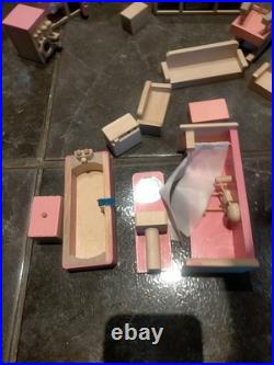 Le Van Toy 3 Storey Children's Dolls House With Bundle x 36 Additional Pieces Le Van Toy 3 Storey Children's Dolls House With Bundle x 36 Additional Pieces