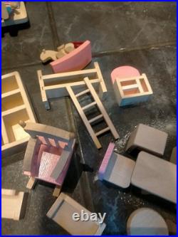 Le Van Toy 3 Storey Children's Dolls House With Bundle x 36 Additional Pieces Le Van Toy 3 Storey Children's Dolls House With Bundle x 36 Additional Pieces