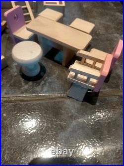 Le Van Toy 3 Storey Children's Dolls House With Bundle x 36 Additional Pieces Le Van Toy 3 Storey Children's Dolls House With Bundle x 36 Additional Pieces