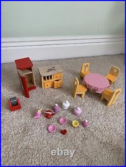 Le loy van wooden dolls house and accessories
