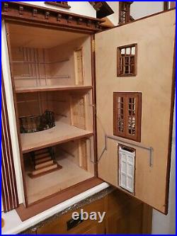 Lectromatic by kendrew Large wooden dolls house