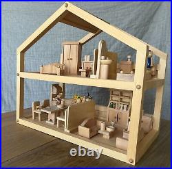 Miniature Wooden Dolls House Plaything Set with 4 Bear Dolls Furnitures USED