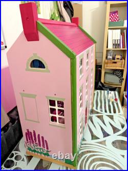PINTOY complete wooden dolls house furnished decorated bespoke Christmas VGC