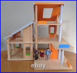 Plan Toys Wooden Doll House Modern Chalet includes 3 dolls/people, Rare, 2008
