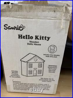 Samri Hello Kitty Wooden Dolls House