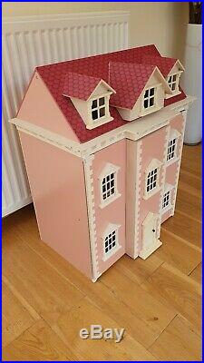 Stunning Vintage Victorian Wooden Dollhouse complete with furniture and 5 dolls