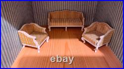 VINTAGE LUNDBY Wooden DOLLS' HOUSE DINING & SITTING ROOM Furniture 8 Pieces +Rug VINTAGE LUNDBY Wooden DOLLS' HOUSE DINING & SITTING ROOM Furniture 8 Pieces +Rug