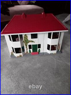Vintage 1950s Wooden Dolls House Metal Fronted 6 Rooms