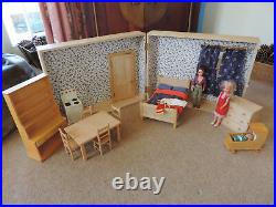 Vintage Dolls House/Wooden Fold Out Room from'Tridias' circa 1970's