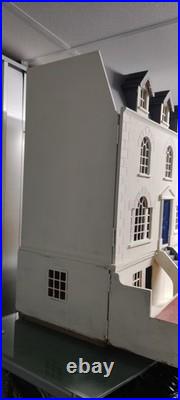 Vintage Wooden Victorian Dolls House Vintage Wooden Victorian Dolls House