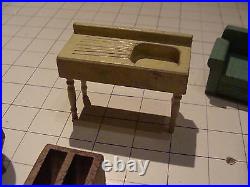 Vintage toy LOT OF VINTAGE WOODEN FURNITURE doll house, circa 1940's