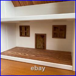 Wooden house for 1/6 dolls, handmade miniature, Sylvanian Families, Petit