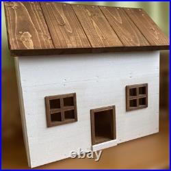 Wooden house for 1/6 dolls, handmade miniature, Sylvanian Families, Petit